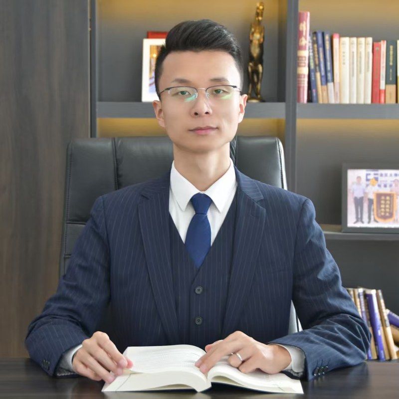 阜阳刑辩李瑞律师 形象照